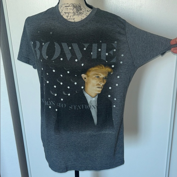 Bowie Tops - NWOT David Bowie Shirt